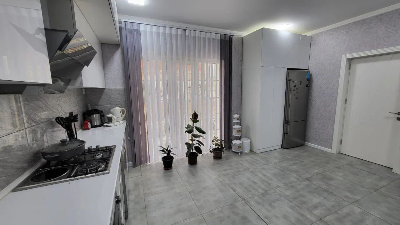 5 otaqlı bağ evi 280 m² 8.5 sot torpaq sahəsində satılır — şəkil 18