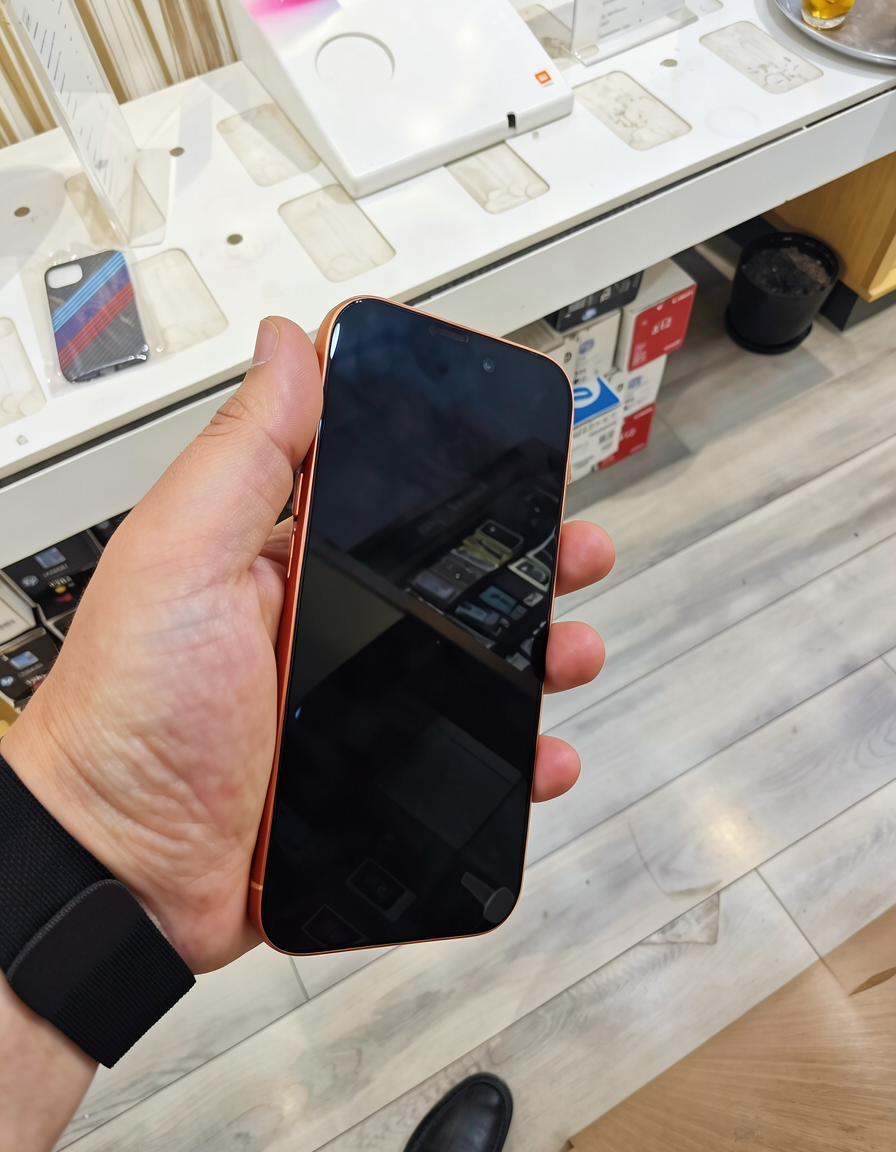 Apple, iPhone 17 Pro, 12 GB — şəkil 2