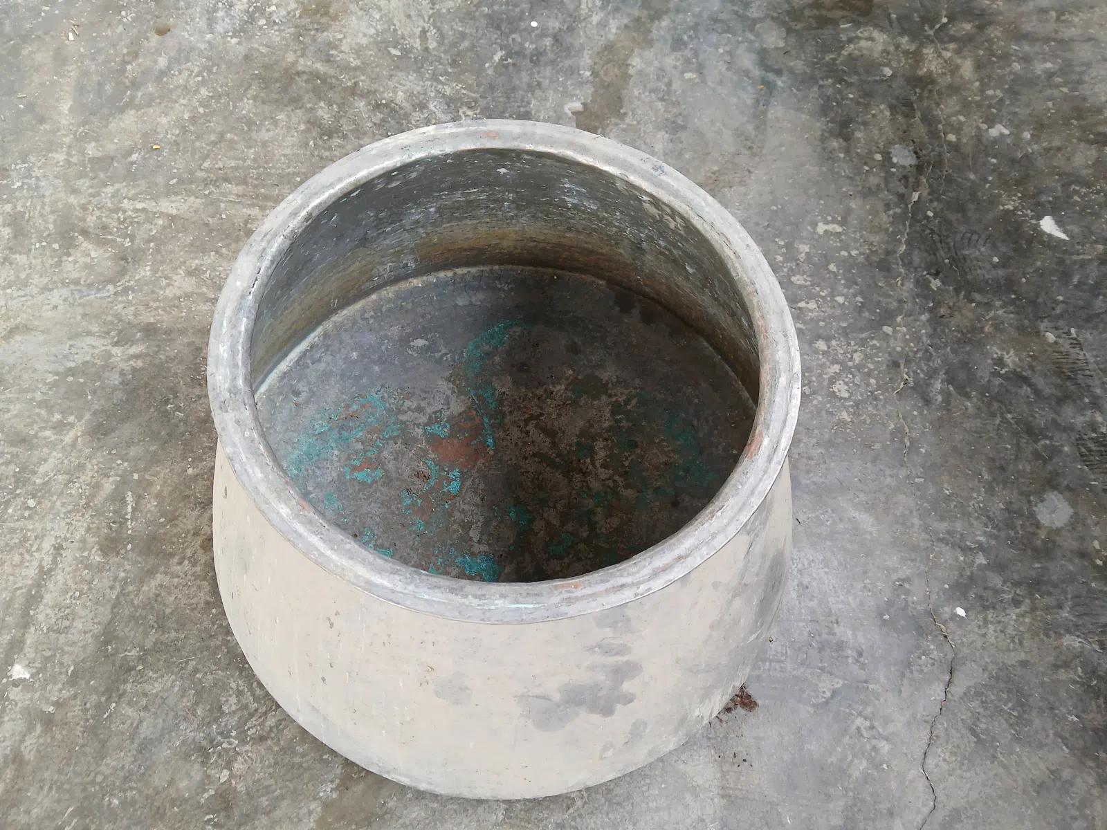 Qazan Mis material, Yaş asfalt rəng — şəkil 2