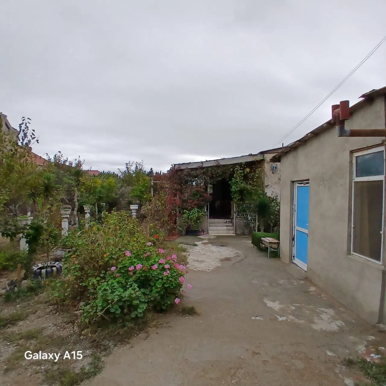 3 otaqlı həyət evi 150 m² - 6.5 sot torpaq sahəsində satılır