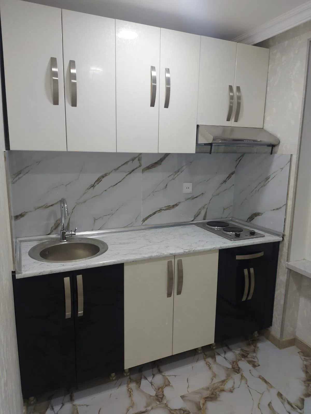 50 m² Yaxşı təmirli obyekt kirayə verilir - Tenderyard