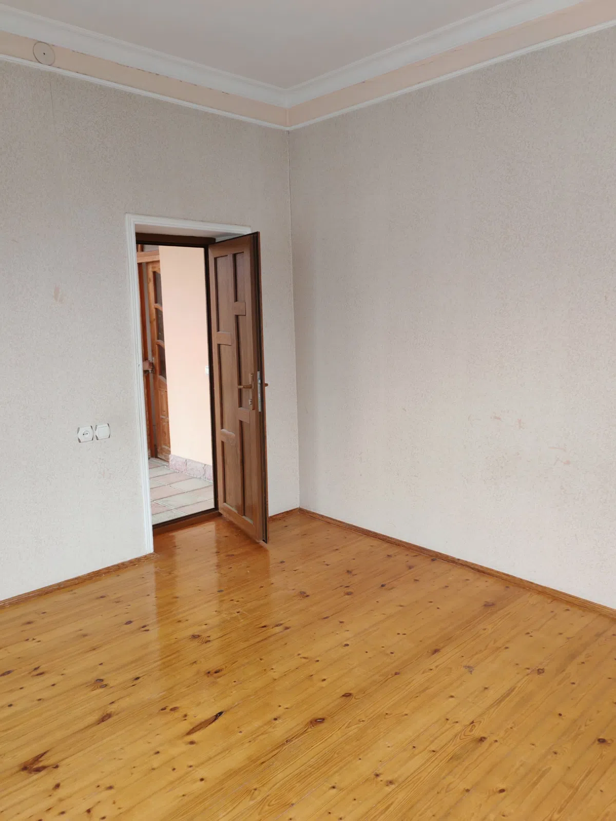 8 otaqlı bağ evi 300 m² 3 sot torpaq sahəsində satılır — şəkil 6