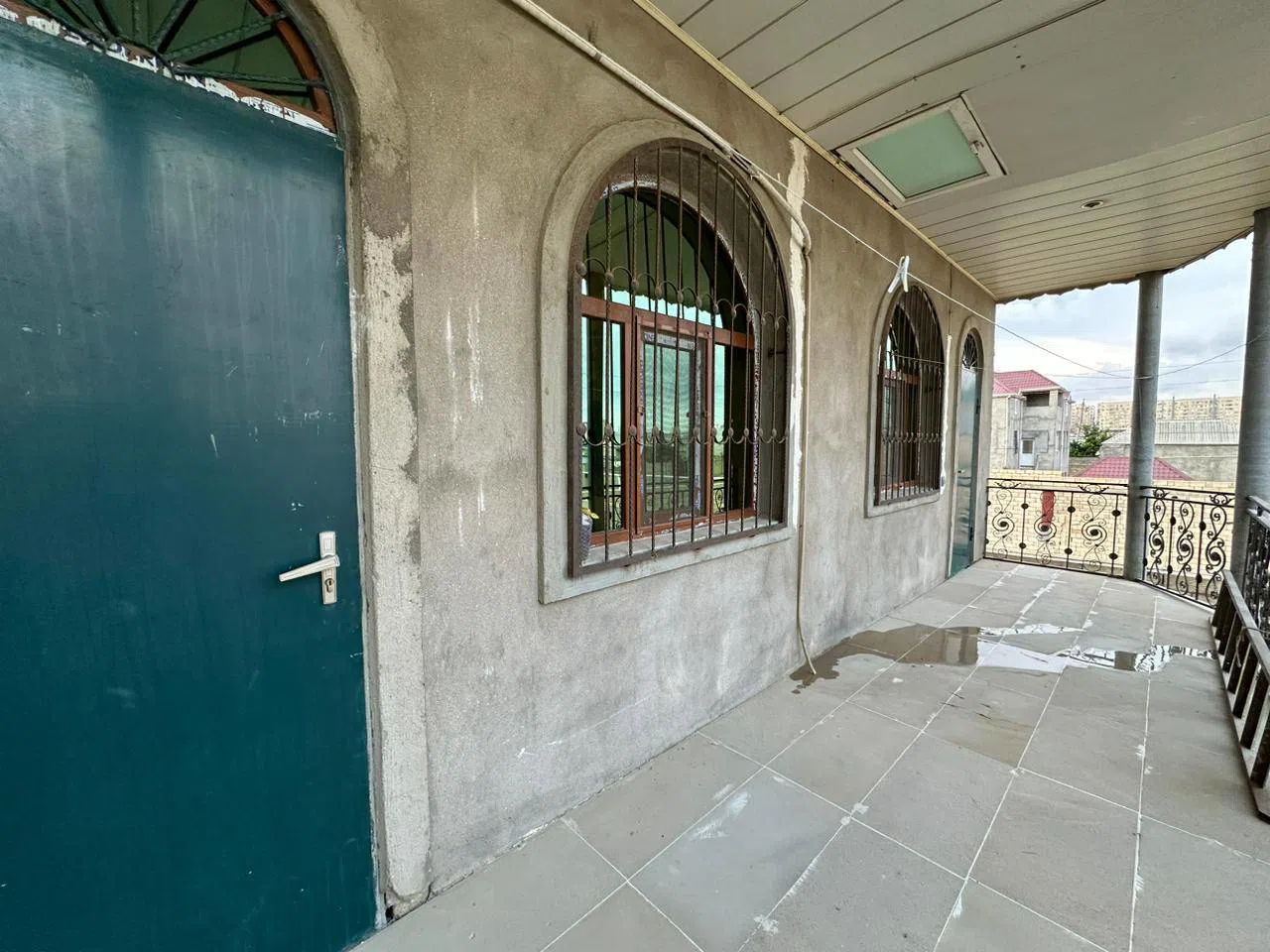 5 otaqlı həyət evi 200 m² - 3 sot torpaq sahəsində satılır — şəkil 12