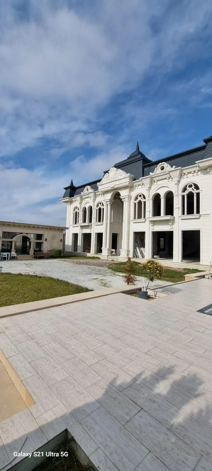 15 otaqlı villa 1500 m² - 32 sot torpaq sahəsində satılır — şəkil 1