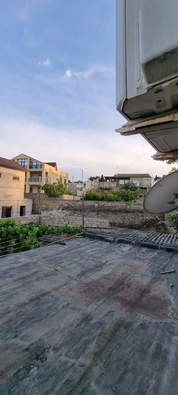 9 otaqlı həyət evi 310 m² - 11 sot torpaq sahəsində satılır — şəkil 9