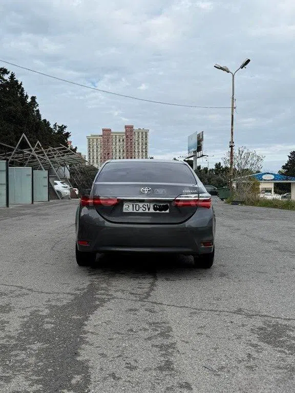 Toyota Corolla, 2018 il, 196000 km — şəkil 2