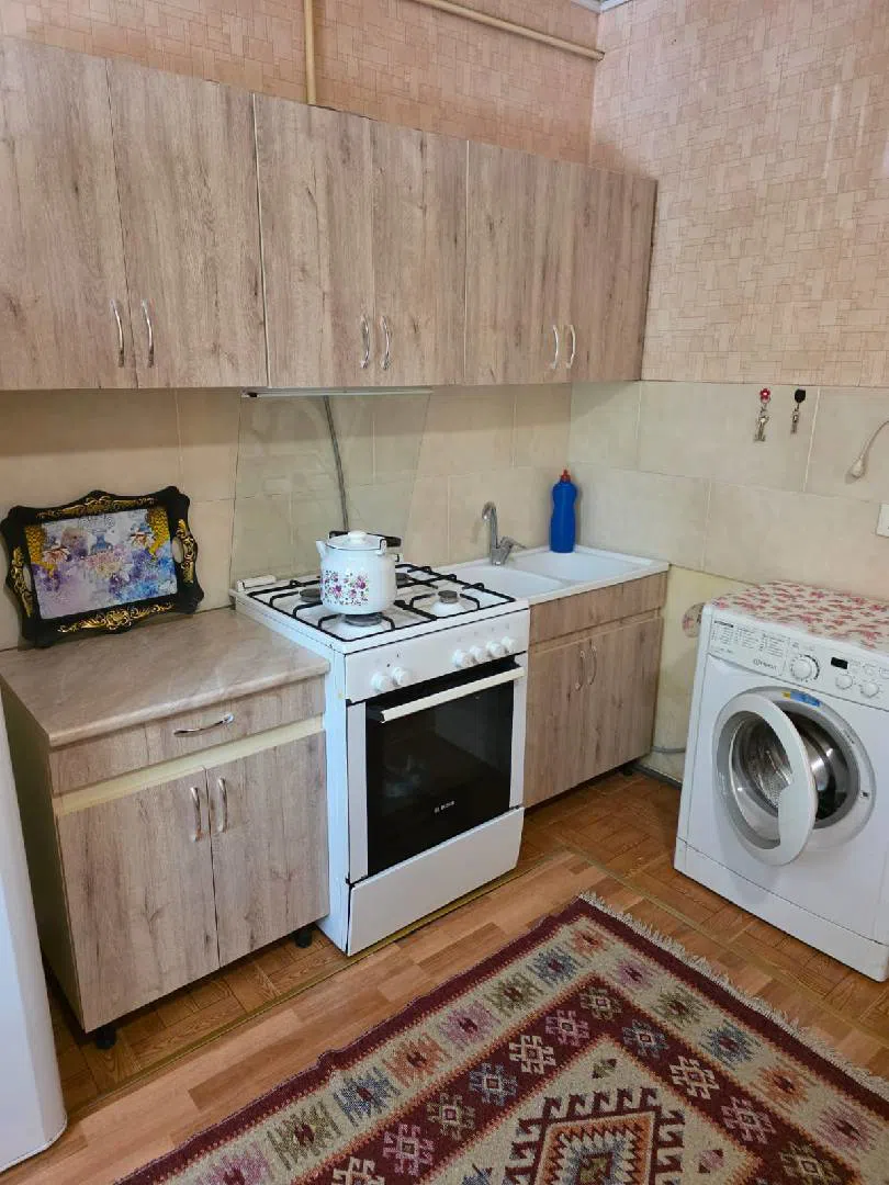 3 otaqlı mənzil 75 m² kirayə verilir