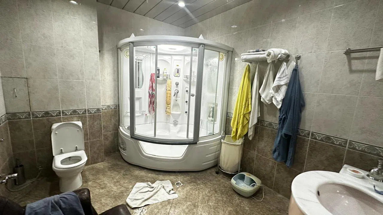 8 otaqlı mənzil 400 m² satılır — şəkil 19