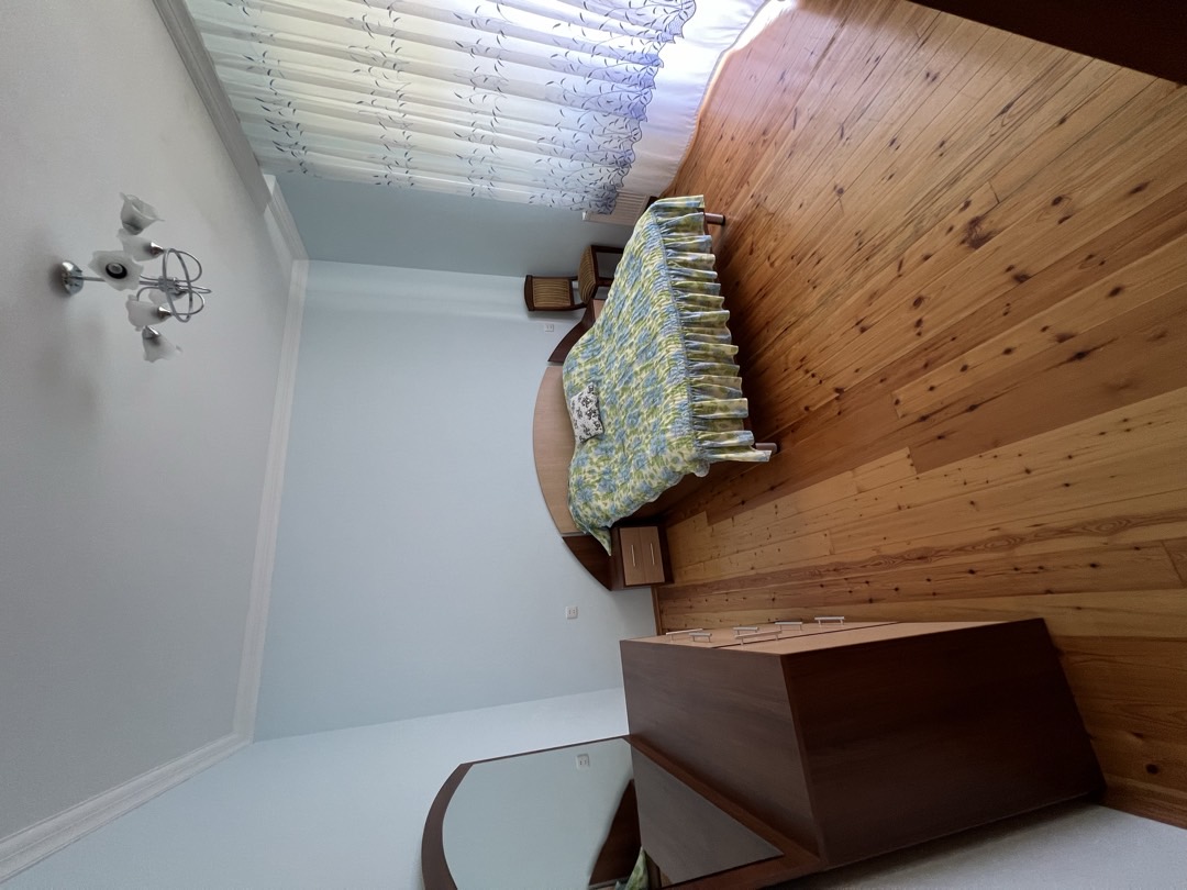 10 otaqlı bağ evi 350 m² 13 sot torpaq sahəsində günlük kirayə verilir — şəkil 18