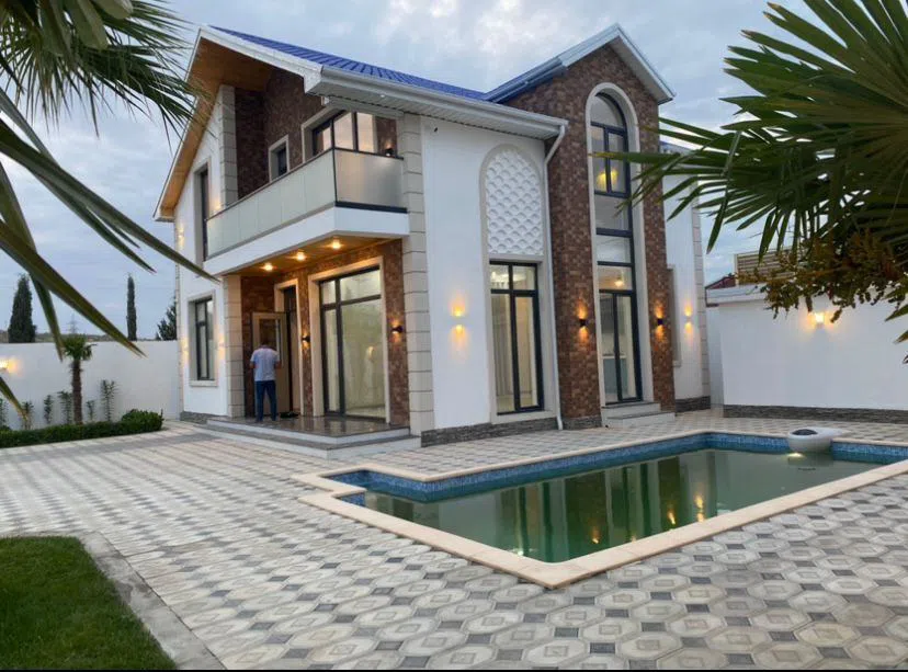 5 otaqlı bağ evi 180 m² 5 sot torpaq sahəsində satılır