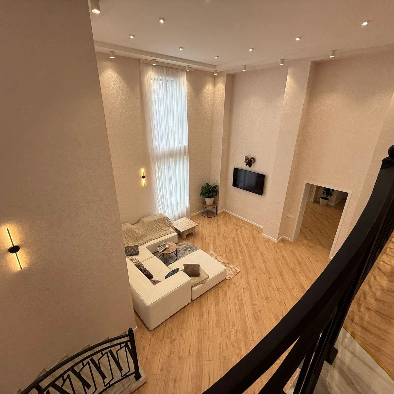 10 otaqlı bağ evi 655 m² 20 sot torpaq sahəsində satılır — şəkil 23