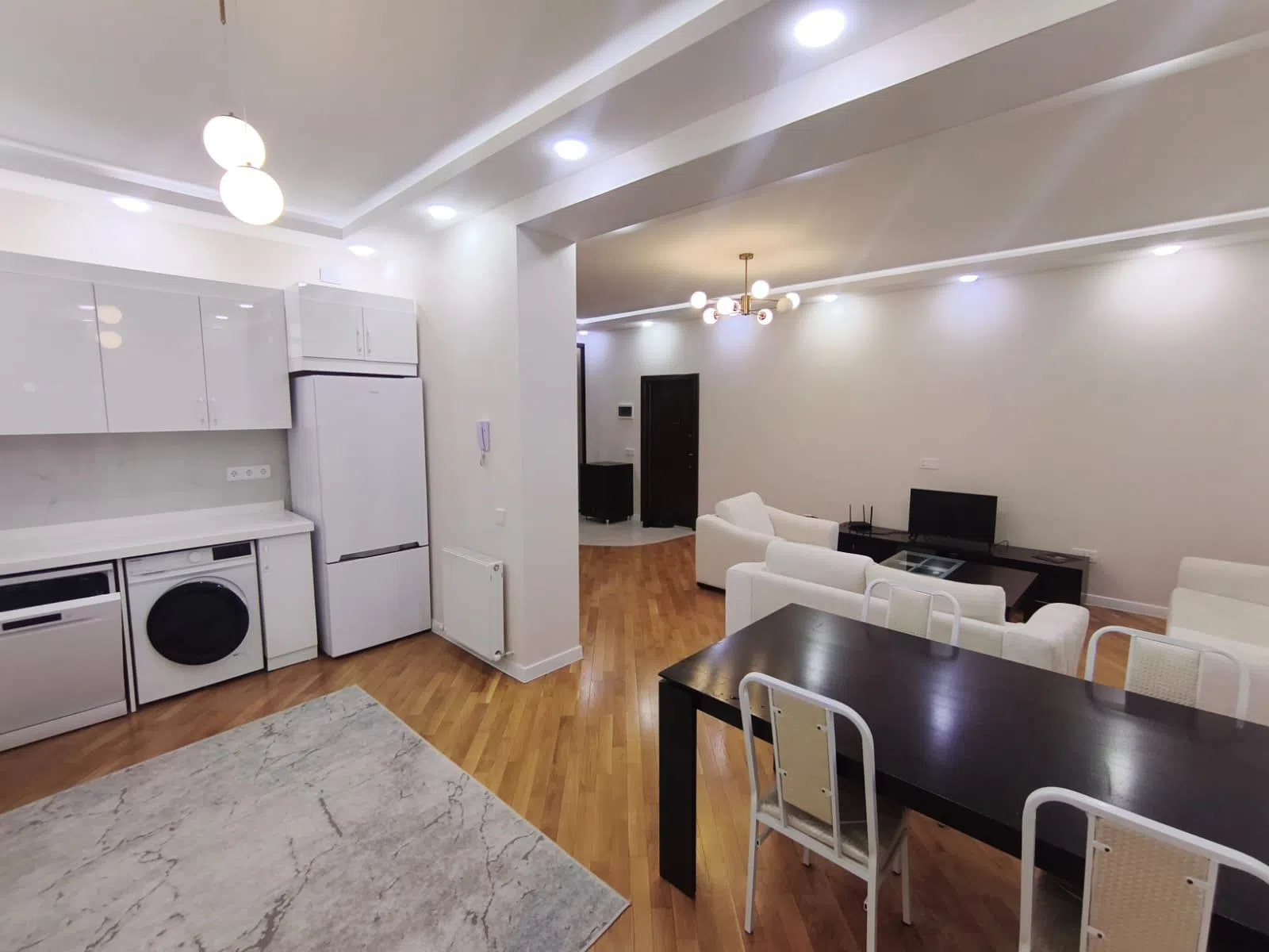 3 otaqlı mənzil 100 m² kirayə verilir — şəkil 9