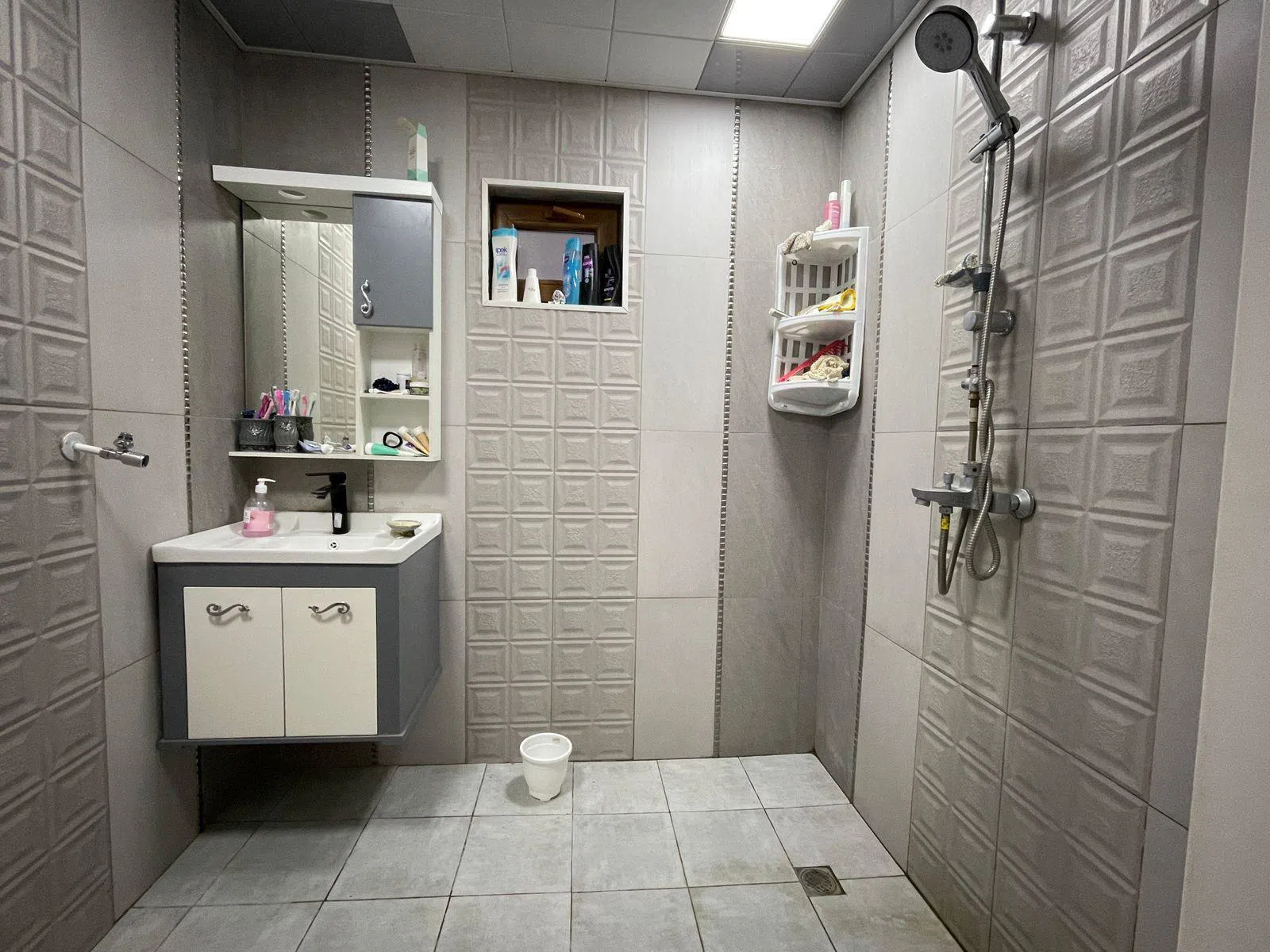 4 otaqlı həyət evi 200 m² - 4 sot torpaq sahəsində satılır