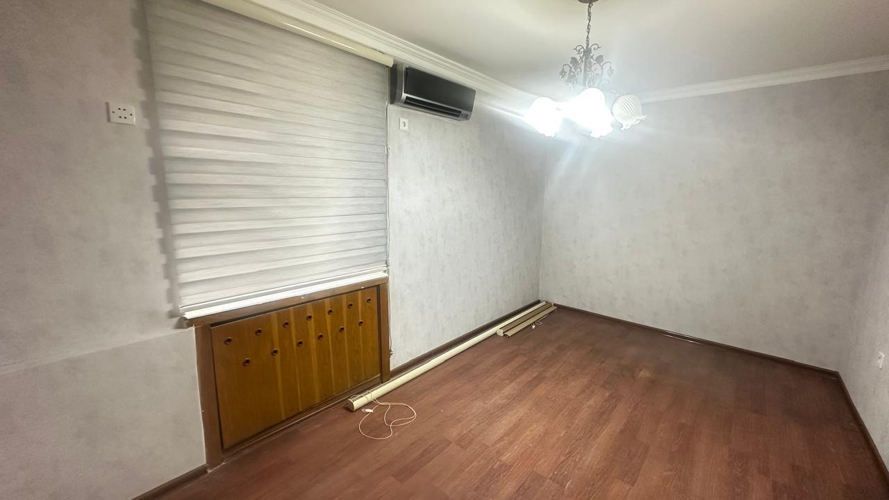 3 otaqlı ofis, 70 m² kirayə verilir — şəkil 2