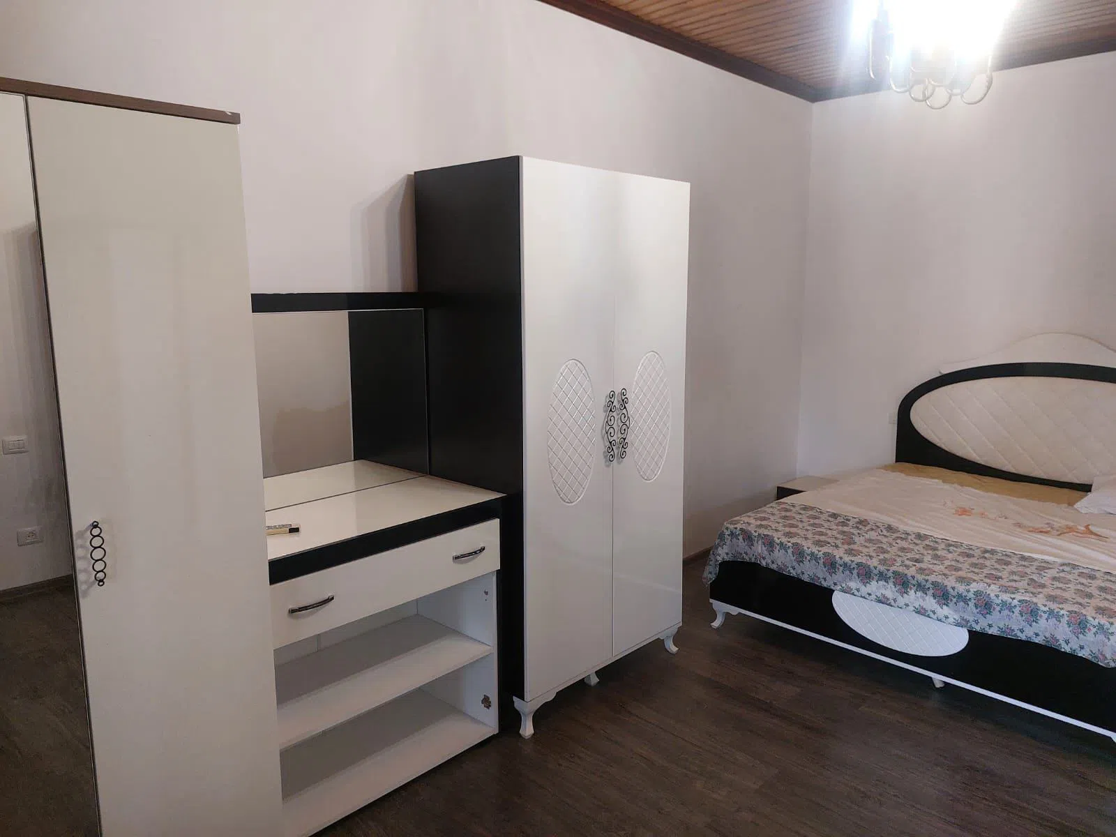 5 otaqlı həyət evi 150 m² - 5.5 sot torpaq sahəsində satılır — şəkil 2
