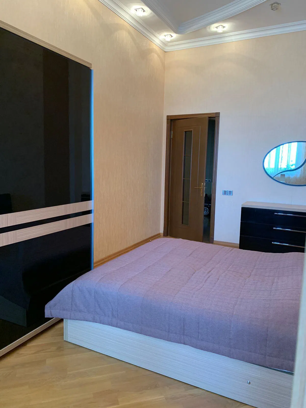 4 otaqlı mənzil 200 m² satılır — şəkil 4