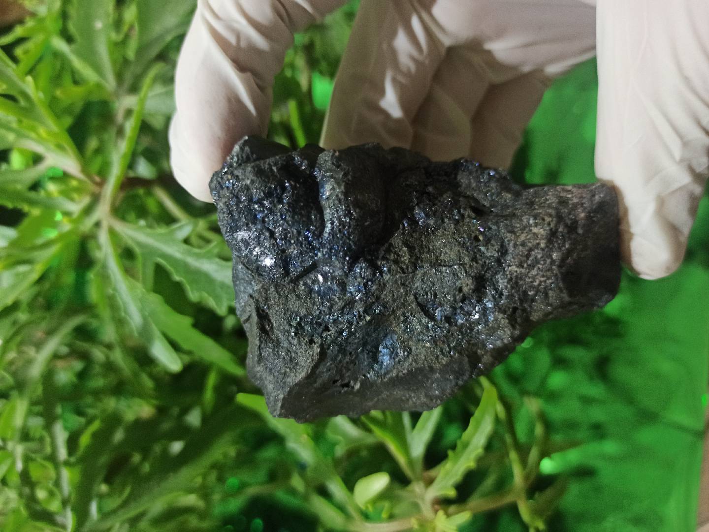 Magnetite daşı💎 — şəkil 2