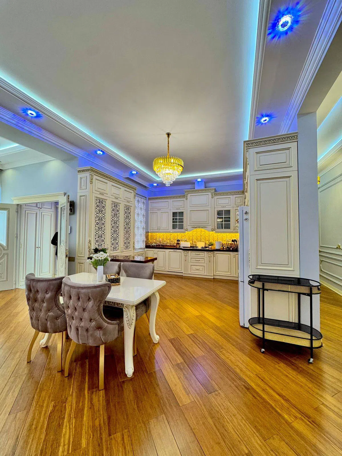 5 otaqlı bağ evi 405 m² satılır — şəkil 9