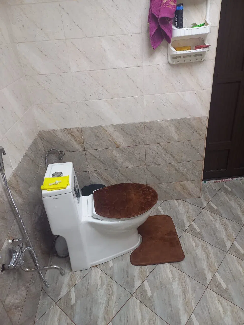 5 otaqlı həyət evi 320 m² - 3 sot torpaq sahəsində satılır — şəkil 2