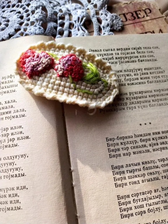 Qarışıq rəng saç aksesuarı