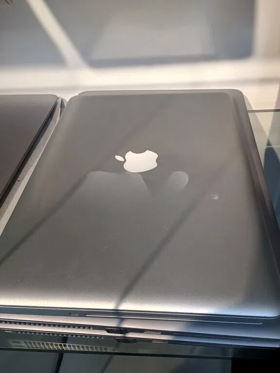 Apple markalı notbuk, Qara rəng - Tenderyard