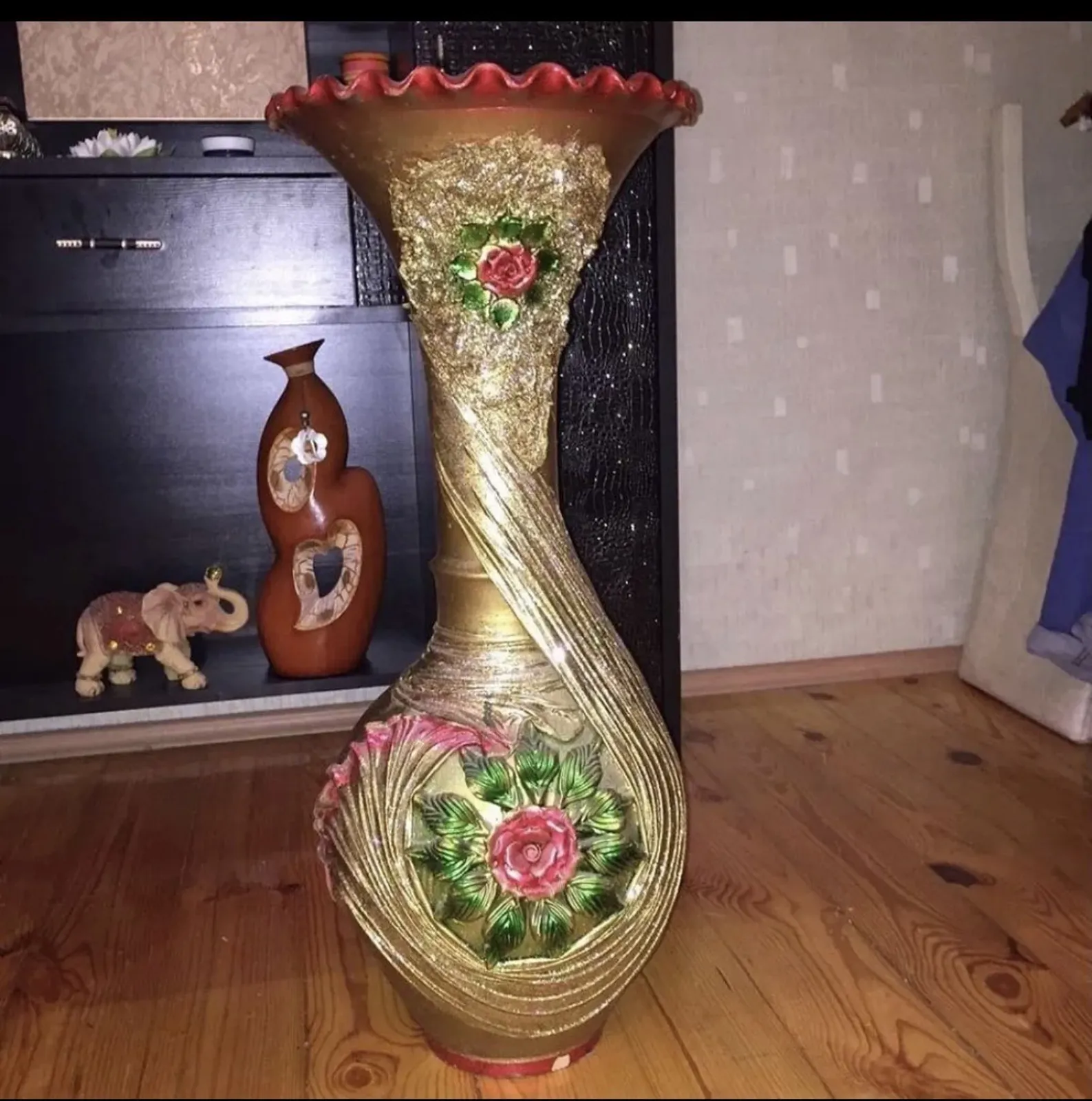 Keramika güldan, Qızılı rəng