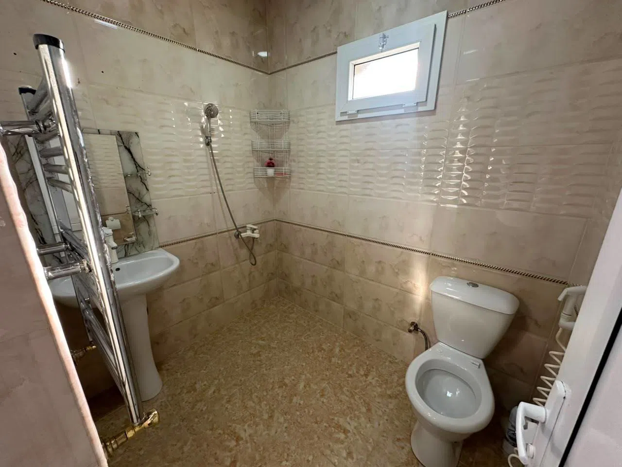 3 otaqlı həyət evi 105 m² kirayə verilir — şəkil 2