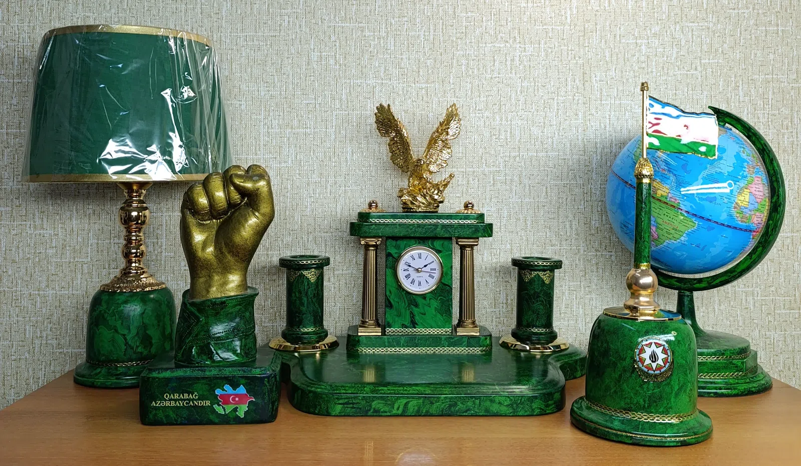 Masa üstü dəst (Malaxit imitasiyası)