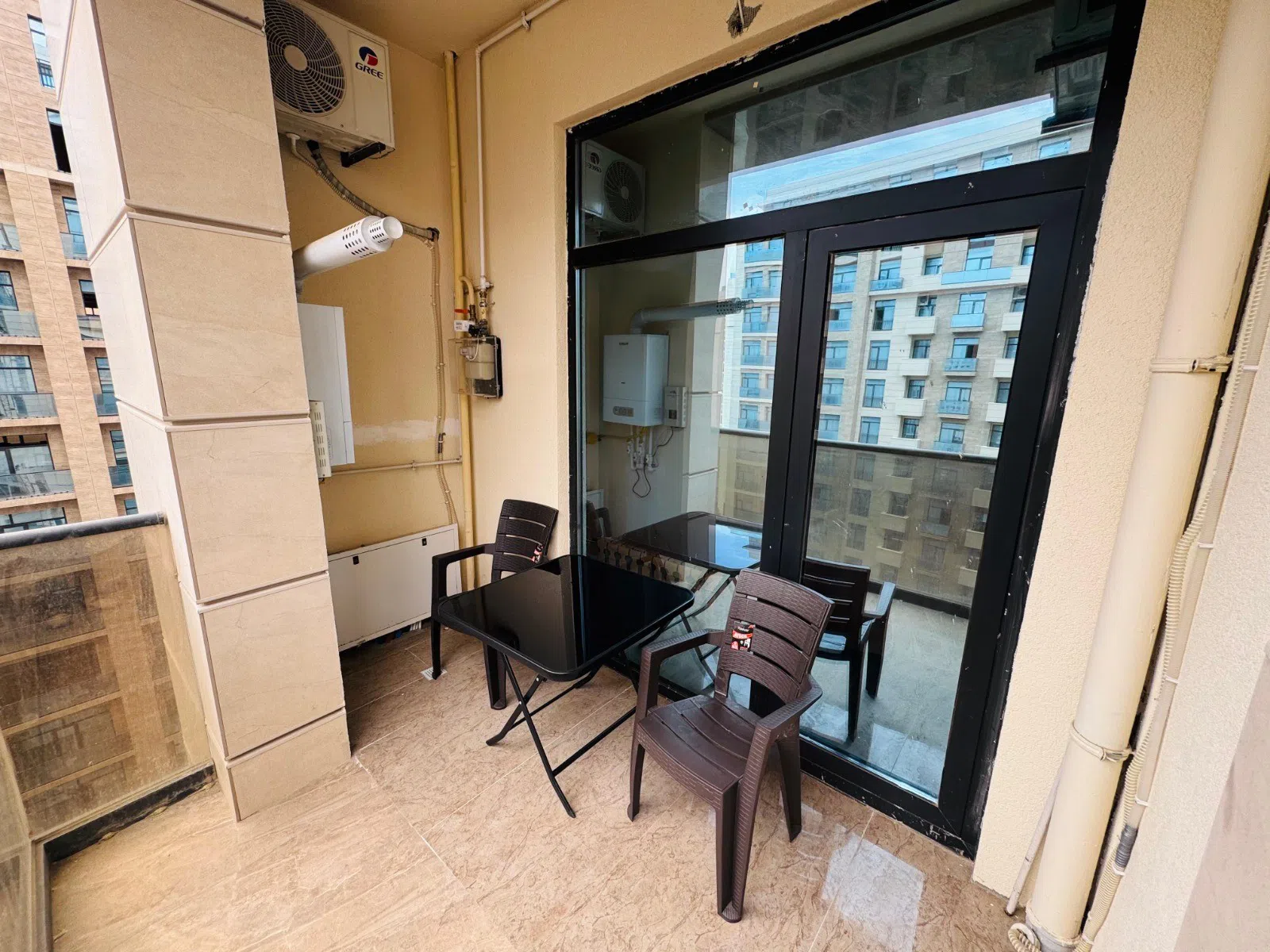 3 otaqlı mənzil 100 m² kirayə verilir — şəkil 3