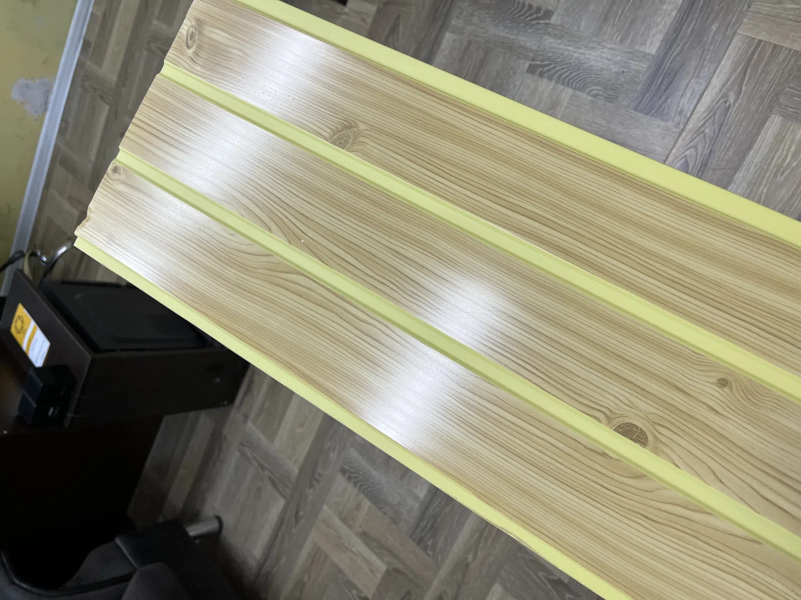 PVC lambirlər, ağ teksturalı və ağac effektli modellər — şəkil 8