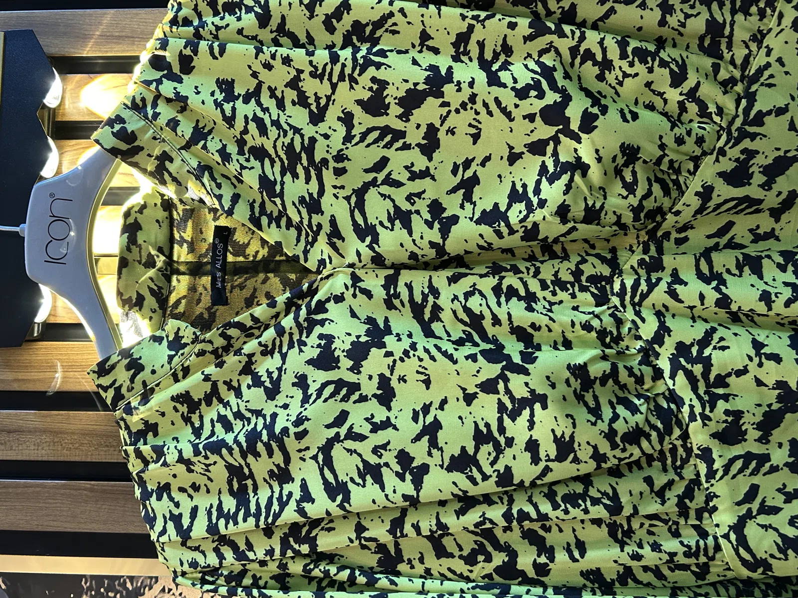 Qadın köynəyi, Açıq yaşıl rəng, M ölçü