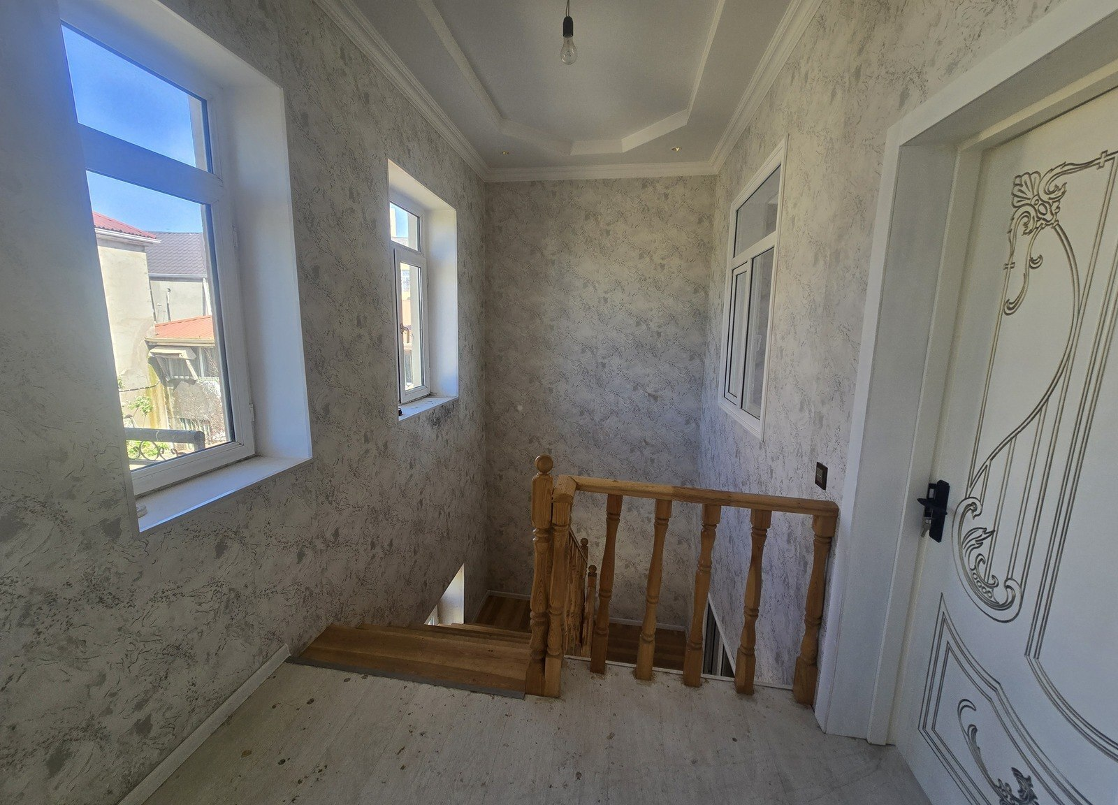 4 otaqlı həyət evi 111.7 m² satılır — şəkil 1