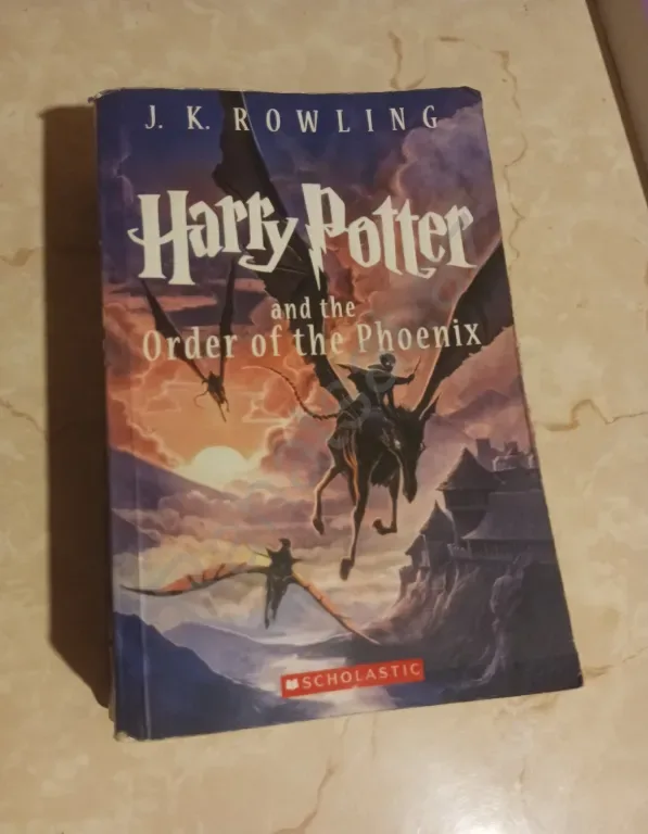Harry Potter book (in English) - Tenderyard