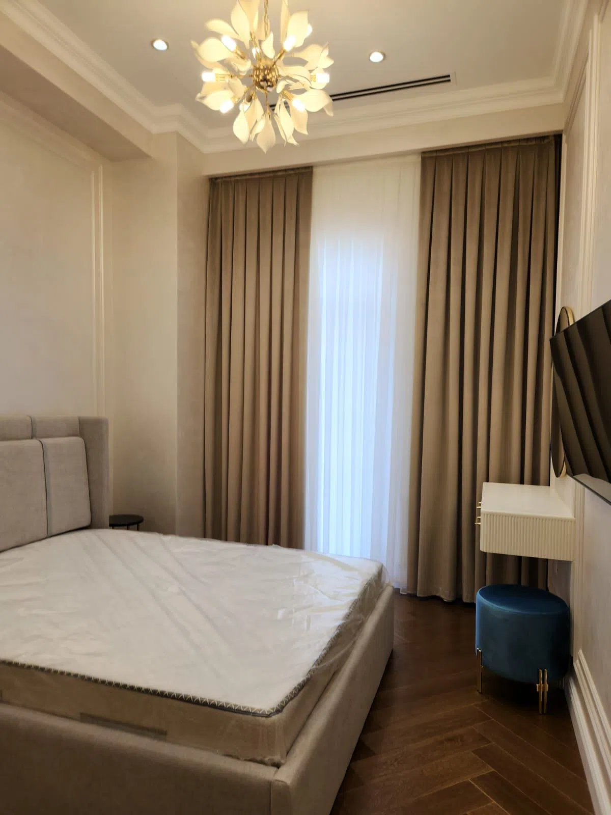 4 otaqlı mənzil 150 m² kirayə verilir — şəkil 10