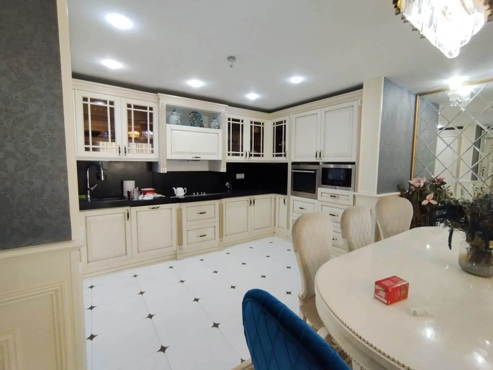 4 otaqlı mənzil 250 m² kirayə verilir — şəkil 15