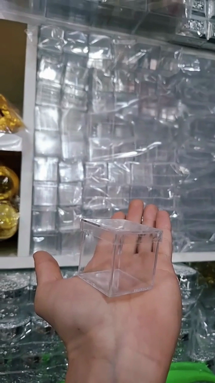 Kvadrat mini plastik şəffaf qutular