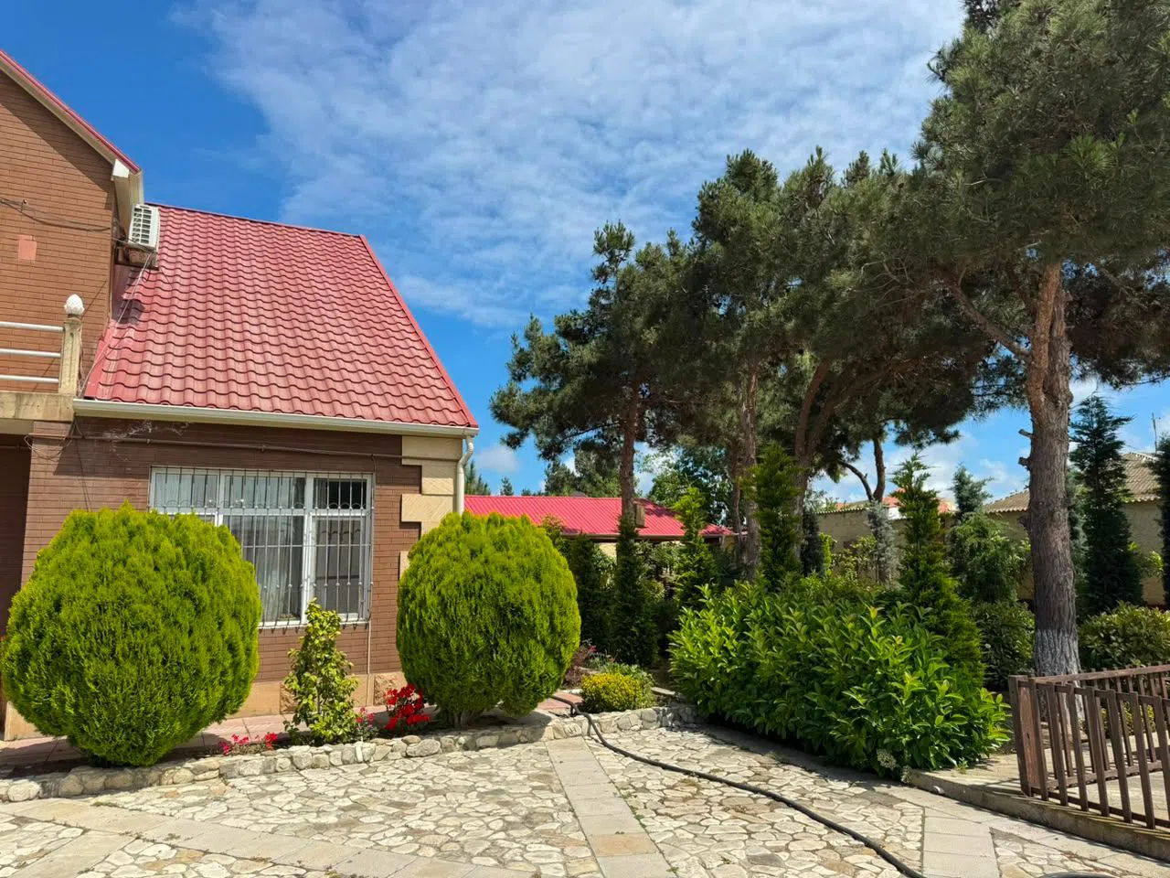 4 otaqlı bağ evi 200 m² satılır — şəkil 12