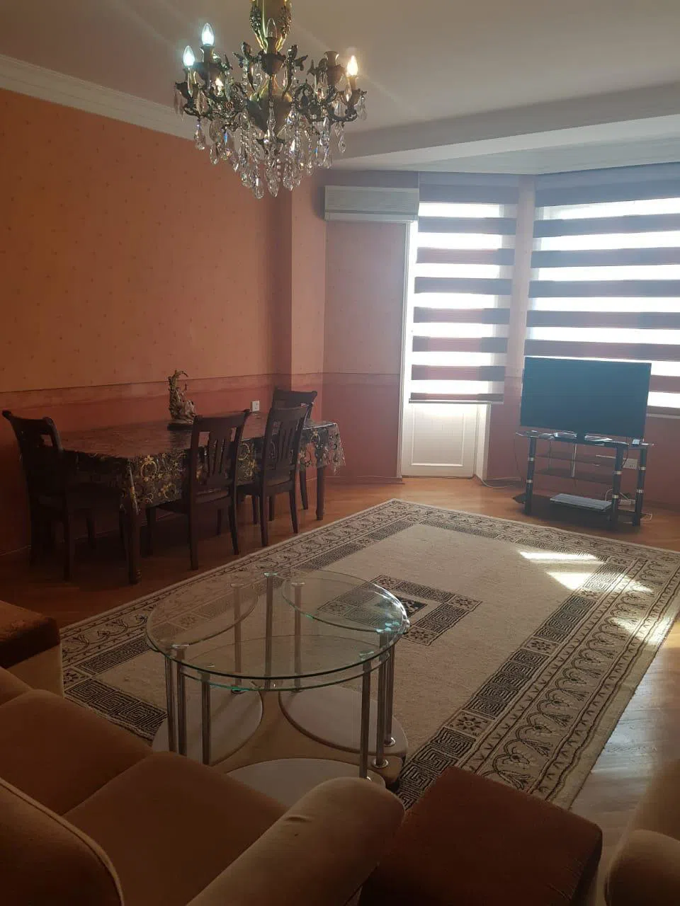 2 otaqlı mənzil 100 m² kirayə verilir — şəkil 2
