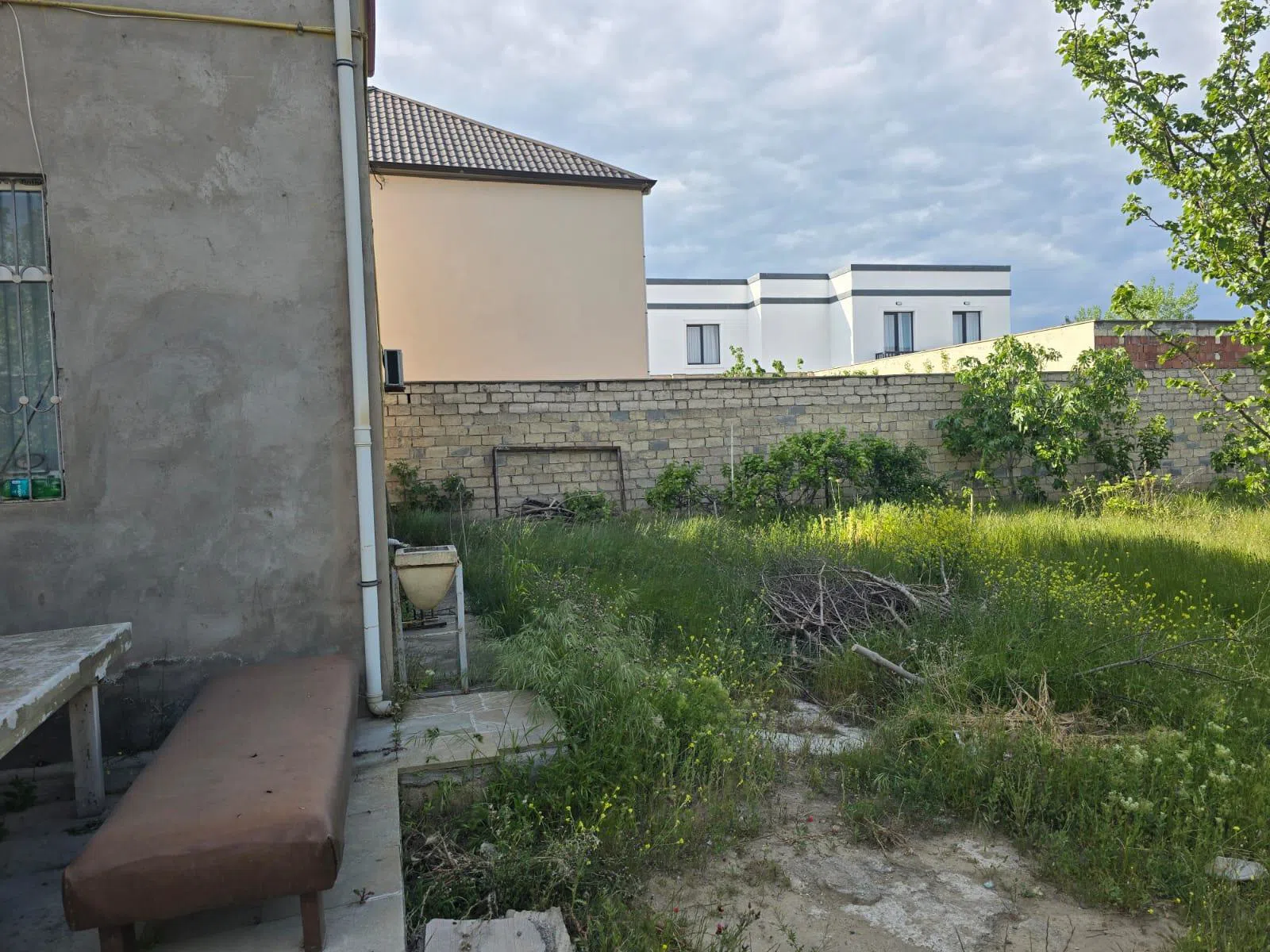 4 otaqlı bağ evi 200 m² 12 sot torpaq sahəsində satılır — şəkil 18
