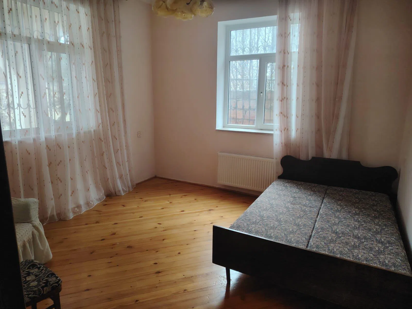 4 otaqlı həyət evi 144 m² - 6 sot torpaq sahəsində satılır