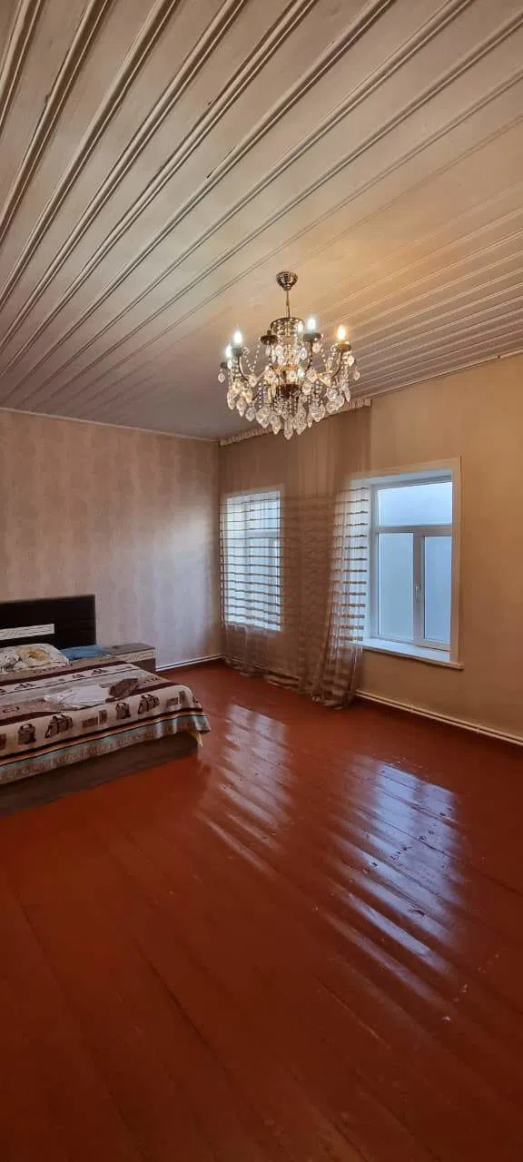 9 otaqlı həyət evi 310 m² - 11 sot torpaq sahəsində satılır — şəkil 14