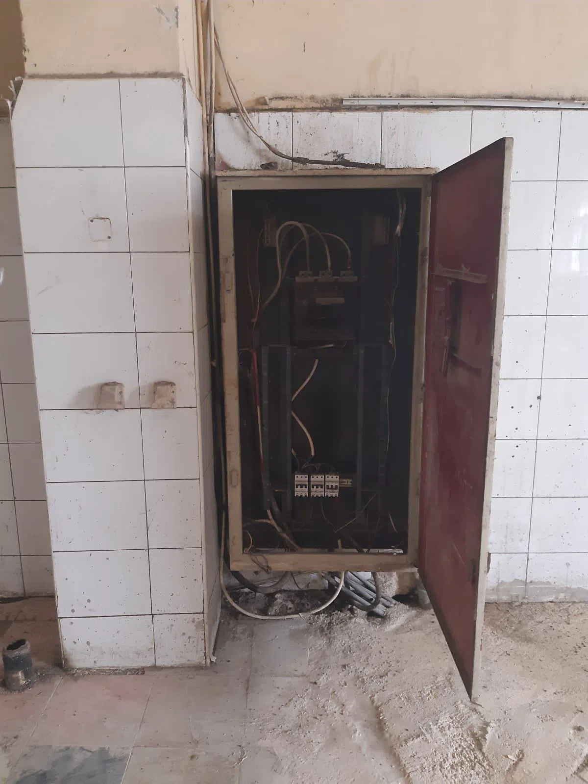 240 m² sahəsi olan anbar kirayə verilir — şəkil 4