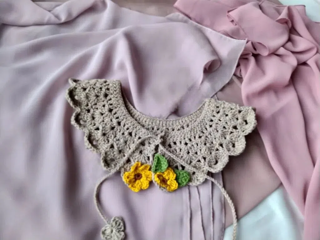 Vintage tərzi yaxalıqlar