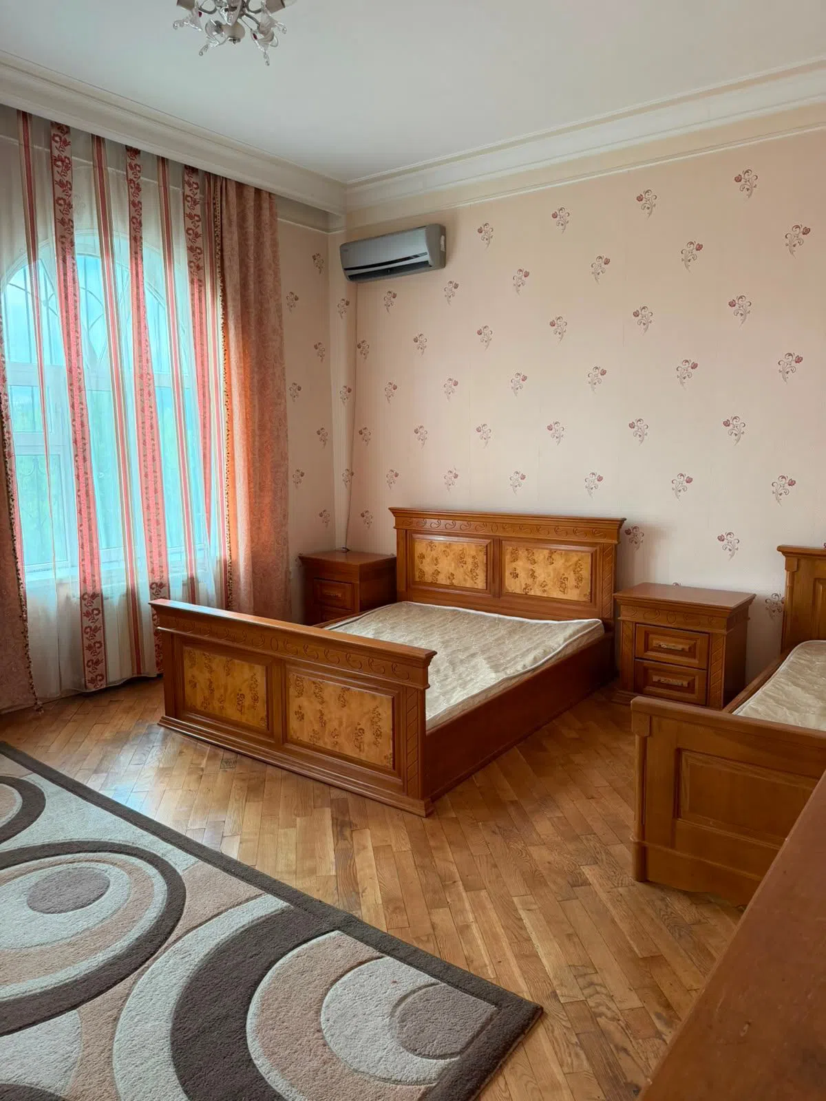 300 m² Yaxşı təmirli obyekt kirayə verilir — şəkil 8