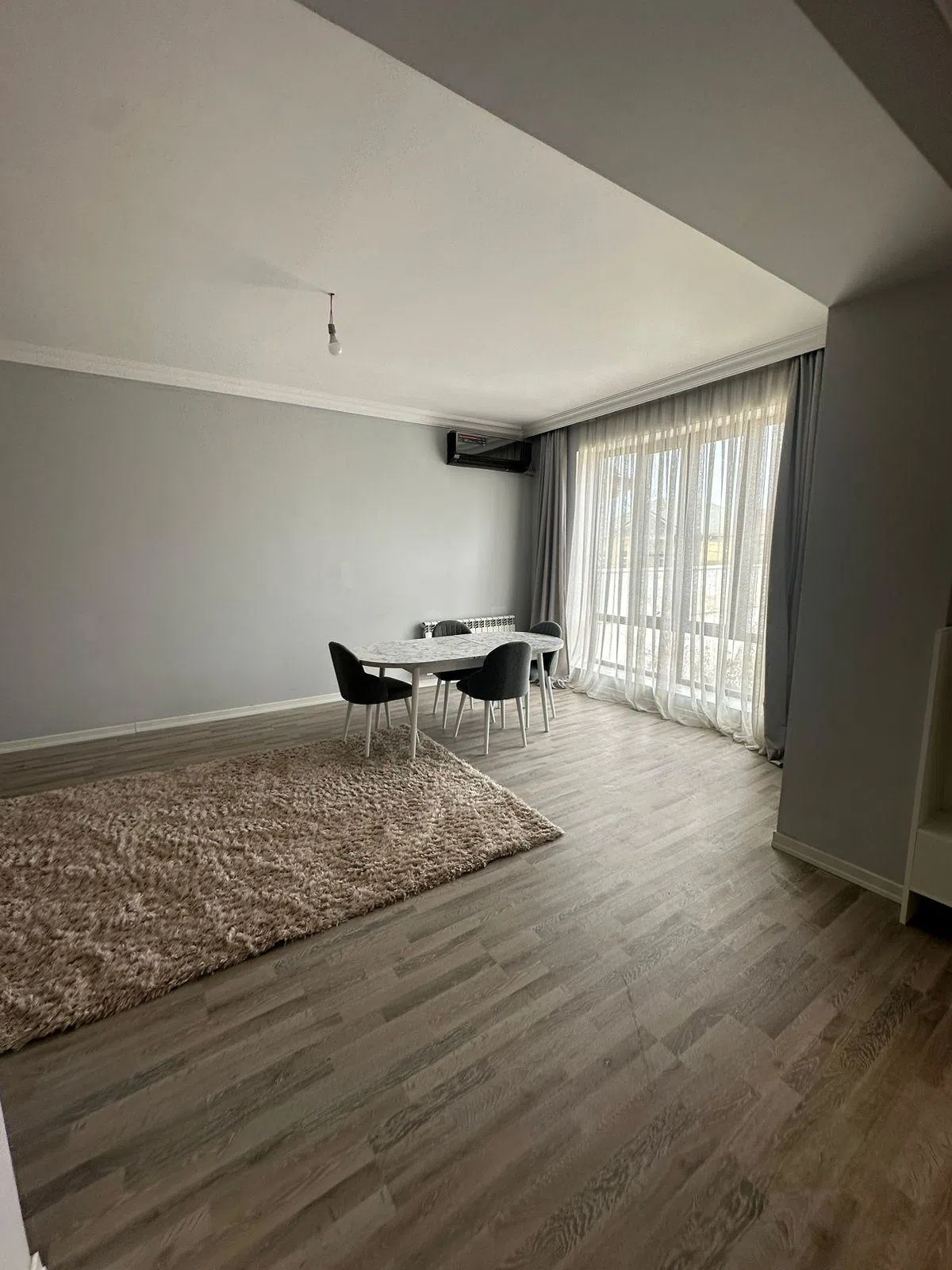 4 otaqlı bağ evi 300 m² 2 sot torpaq sahəsində satılır