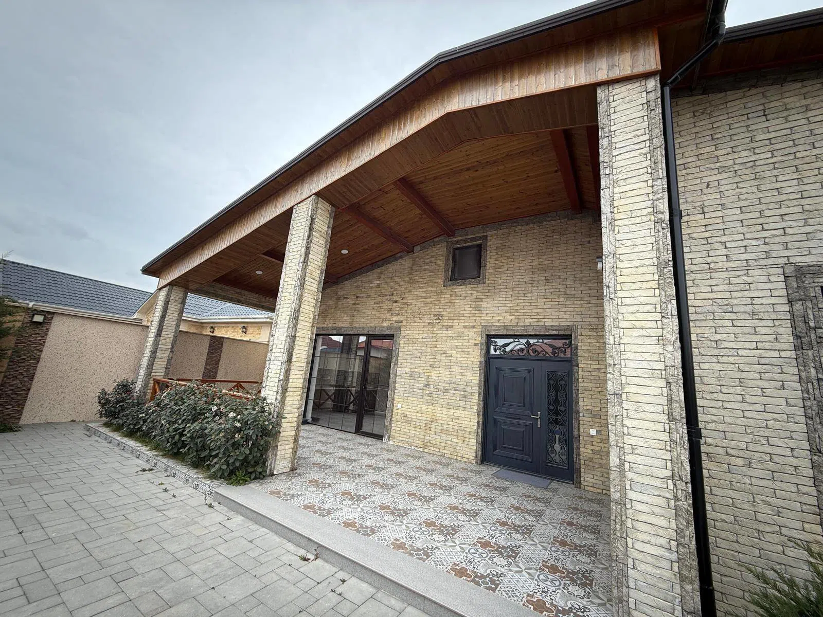 4 otaqlı bağ evi 195 m² 4.8 sot torpaq sahəsində satılır — şəkil 14