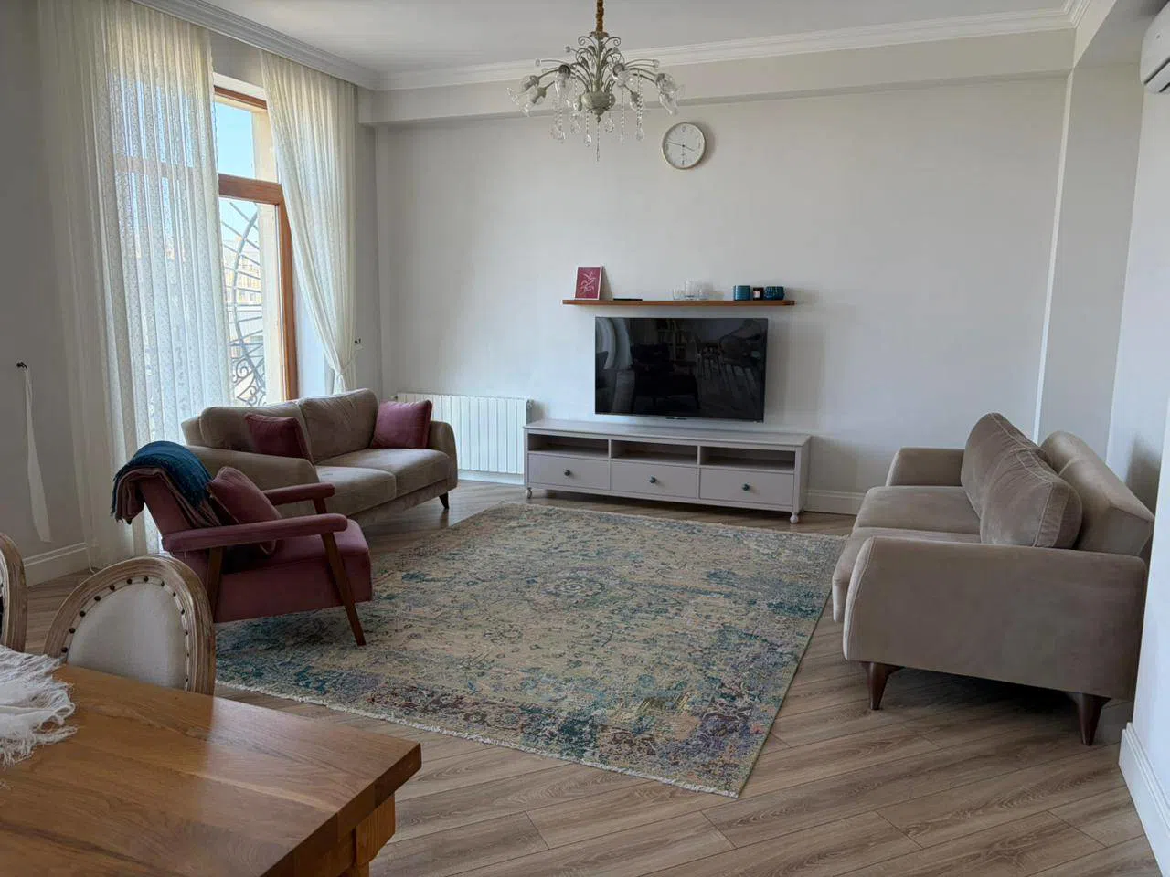 3 otaqlı mənzil 140 m² kirayə verilir — şəkil 1