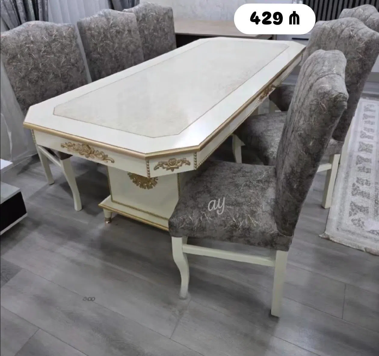 Table and chair set, White color - Tenderyard