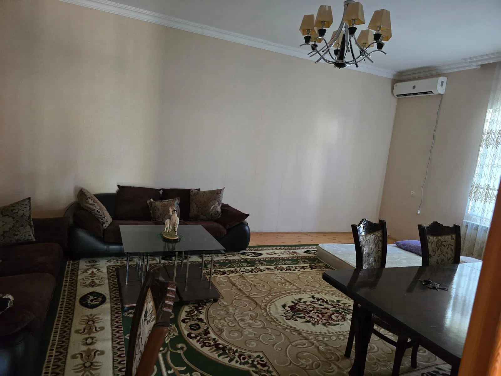 4 otaqlı bağ evi 200 m² 12 sot torpaq sahəsində satılır — şəkil 22