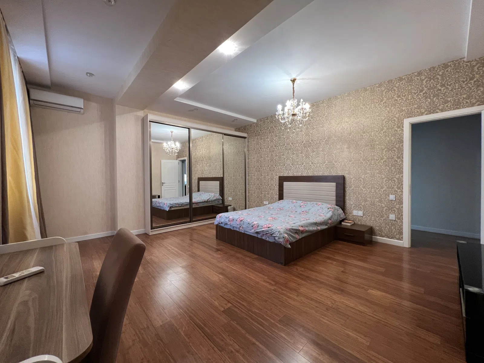4 otaqlı mənzil 180 m² kirayə verilir — şəkil 4